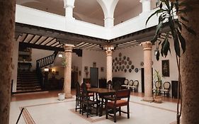 Casa de los Acacio